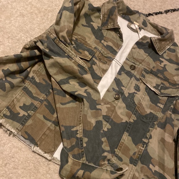 Camo Jean jacket - Picture 2 of 5
